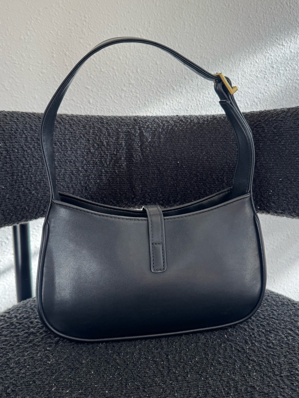 Handbag - Picture 5 of 5